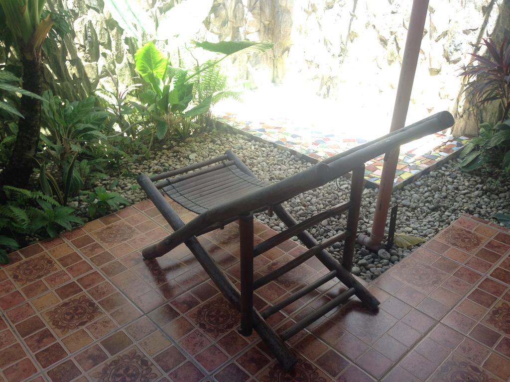 Bed and Breakfast The Lotus Garden Puerto Princesa Exterior foto