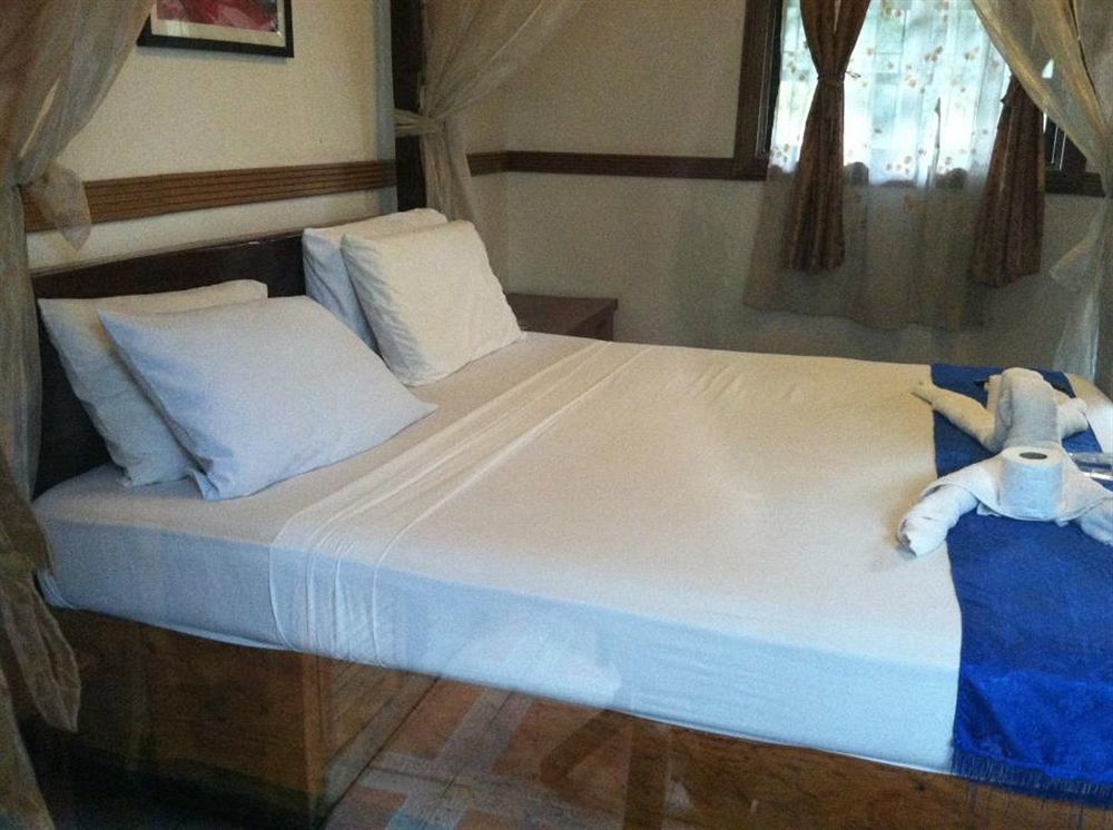 Bed and Breakfast The Lotus Garden Puerto Princesa Exterior foto