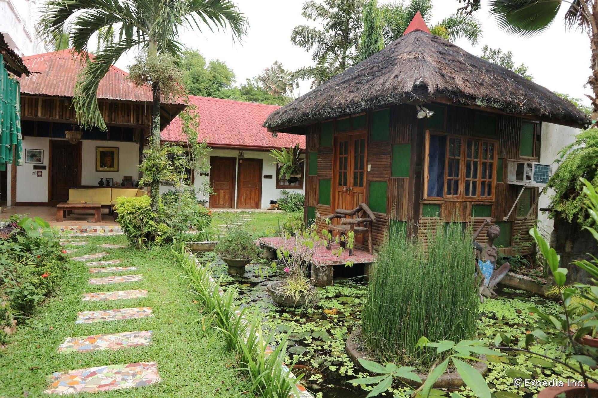 Bed and Breakfast The Lotus Garden Puerto Princesa Exterior foto