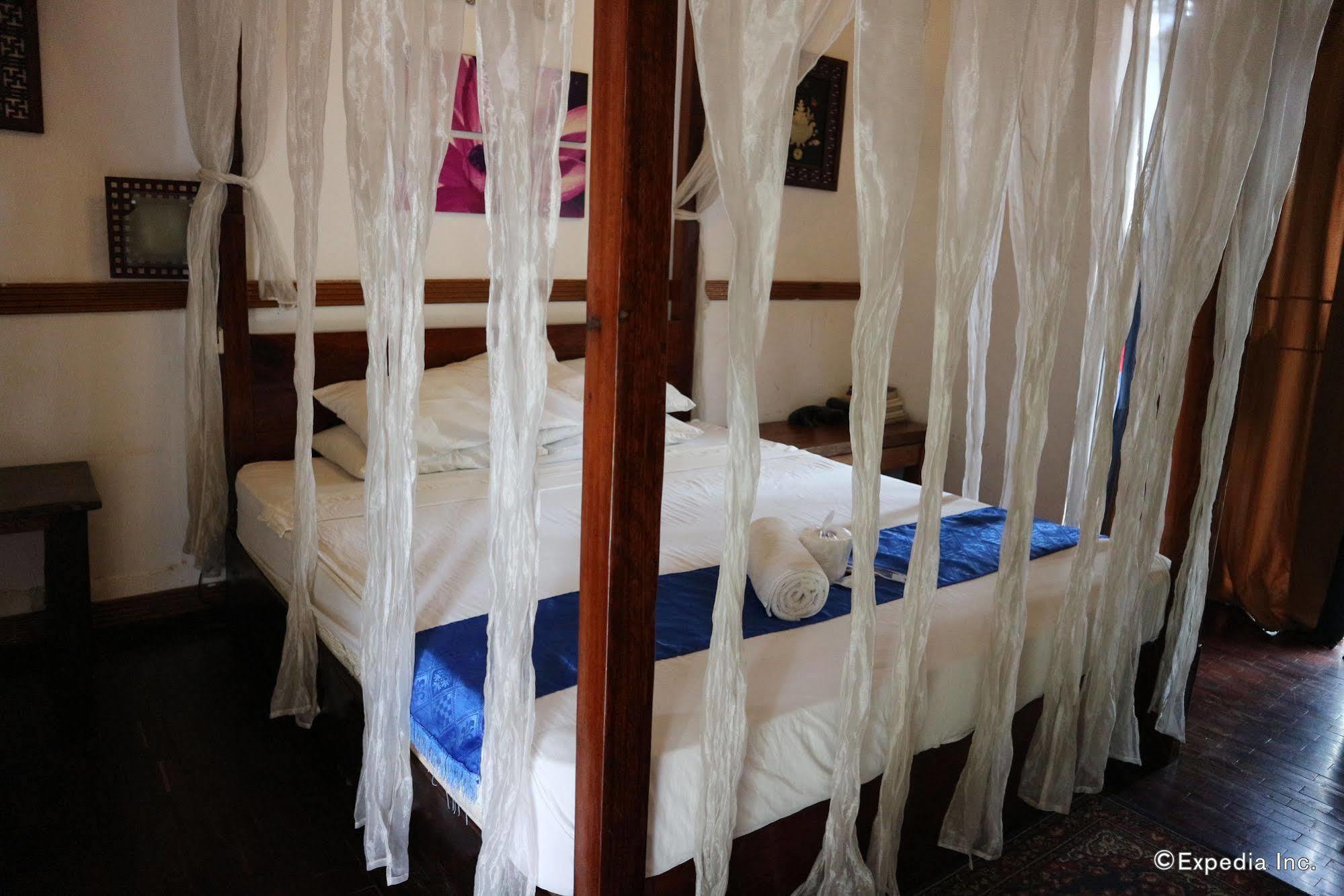 Bed and Breakfast The Lotus Garden Puerto Princesa Exterior foto