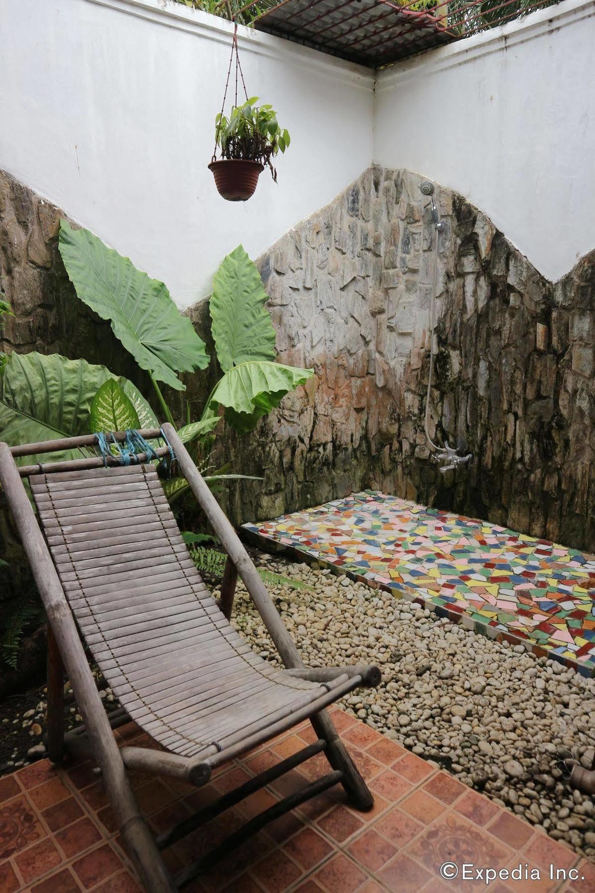 Bed and Breakfast The Lotus Garden Puerto Princesa Exterior foto